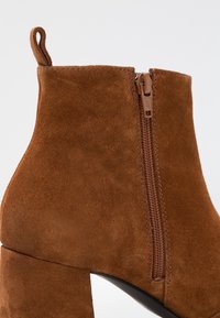 KIOMI Ankle boot