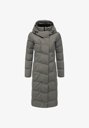 Szürke párnázott kabát kapucnival, elől cipzárral, steppelt felülettel, hosszú ujjal és közepes hosszúságú kivitelben. Figyelemre méltó panelezés részlet.