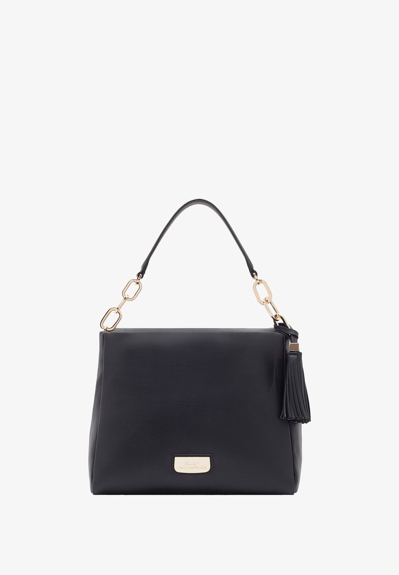 Zwarte leren handtas met een gestructureerde vorm, voorzien van een handvat aan de bovenkant, gouden hardware en een kwastdetail aan de zijkant.