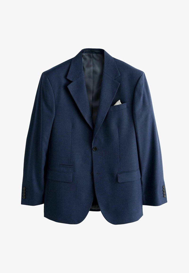 Donkerblauwe herenblazer met notch-revers, twee klepzakken aan de voorkant, een borstzak met een witte pochet en mouwen met knopen.
