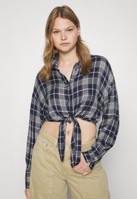 ONLY ONLRILEY KNOT CHECK - Πουκαμίσα με κουμπιά - dress blues/grey/ecru