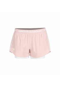 Shorts de sport rose avec logo Under Armour blanc, ceinture élastique et doublure intérieure blanche. Caractéristiques : tissu léger et respirant, avec des rayures sur les côtés.