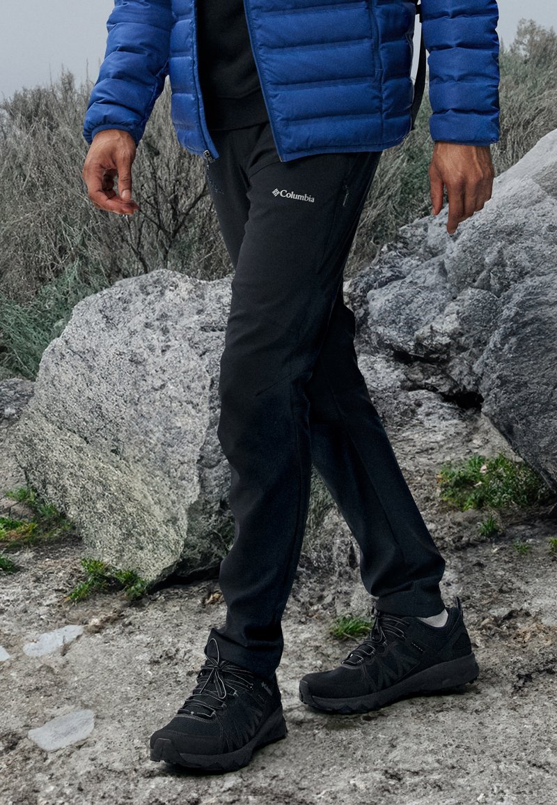 Columbia COLUMBIA TECH™ PANT - Õuepüksid - black