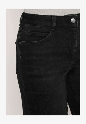 MADELEINE, MADELEINE HOSE WIDE-LEG-JEANS AUS POWERSTRETCH - Wide Leg - black