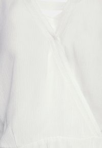 JDY Tall Bluse - off-white