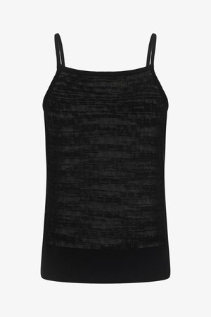 Top de punto negro sin mangas con tirantes finos y patrón acanalado horizontal texturizado.