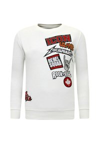 Witte sweatshirt met lange mouwen, voorzien van verschillende kleurrijke grafische prints, waaronder logo's en symbolen zoals een Canadese esdoornblad.