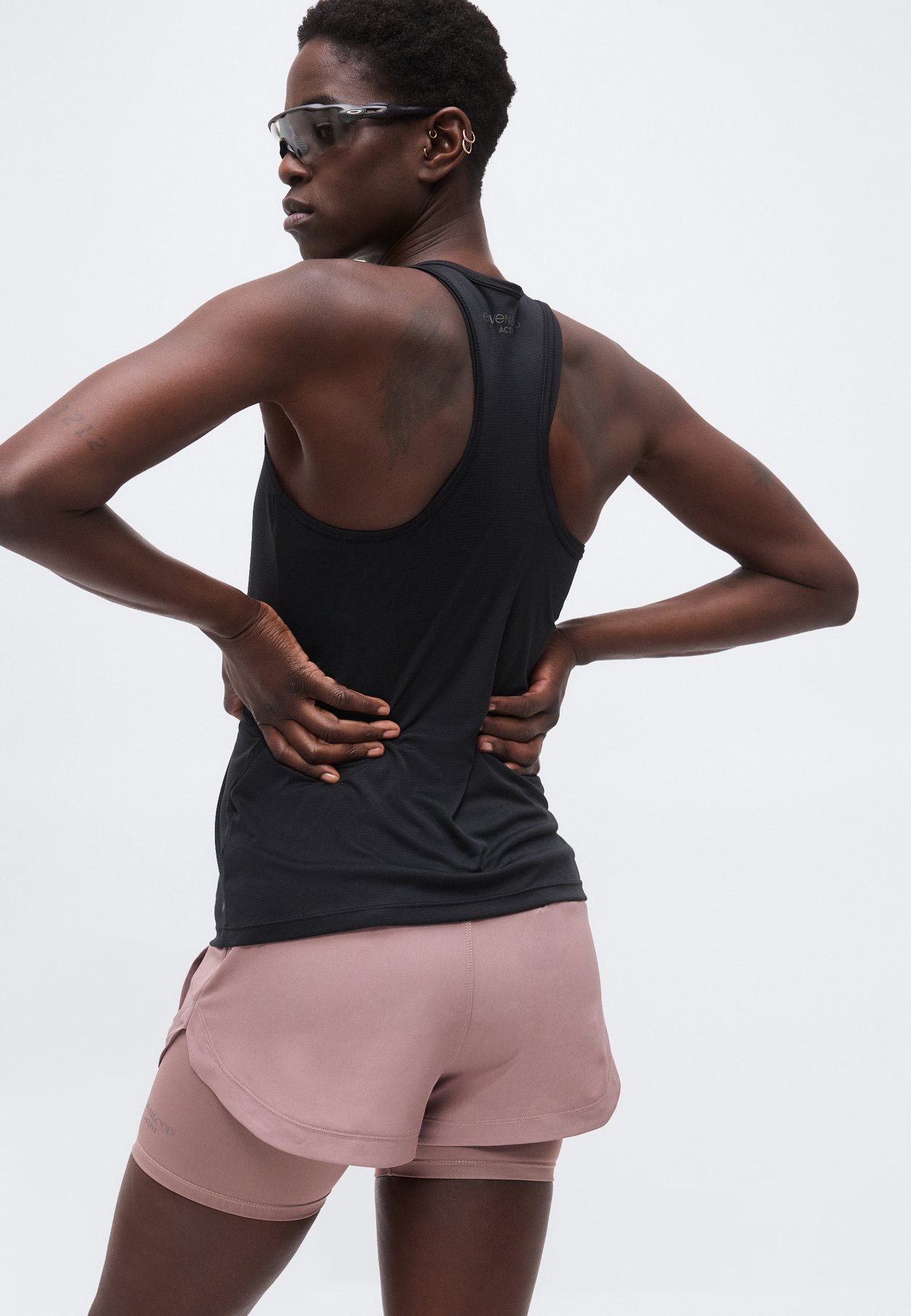 ESSENTIAL MID RISE RUNNING SHORTS WITH 2 IN 1 DOUBLE LAYER
