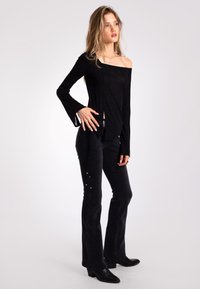 THE-ARE MANGA LARGA CON ASIMETRÍAS - Camiseta de manga larga - black