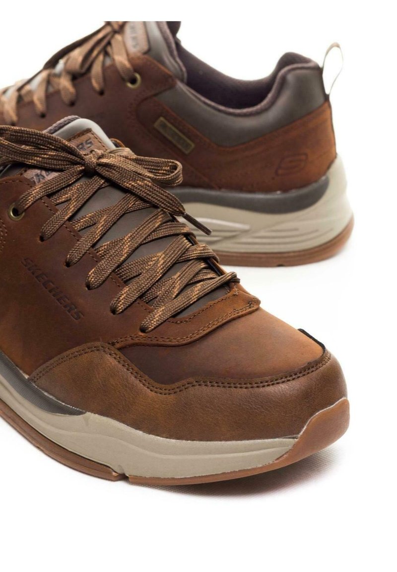 skechers marron