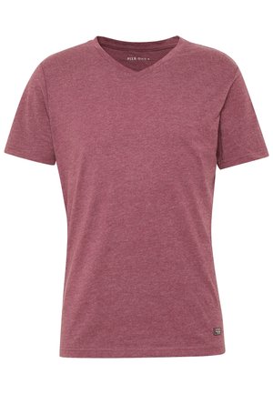 V-neck, short-sleeve t-shirt in textured dark red fabric. Features a small brand tag on the lower right side, with a relaxed fit.
