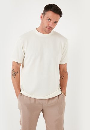 Buratti REGULAR FIT - T-shirt basic - ecru