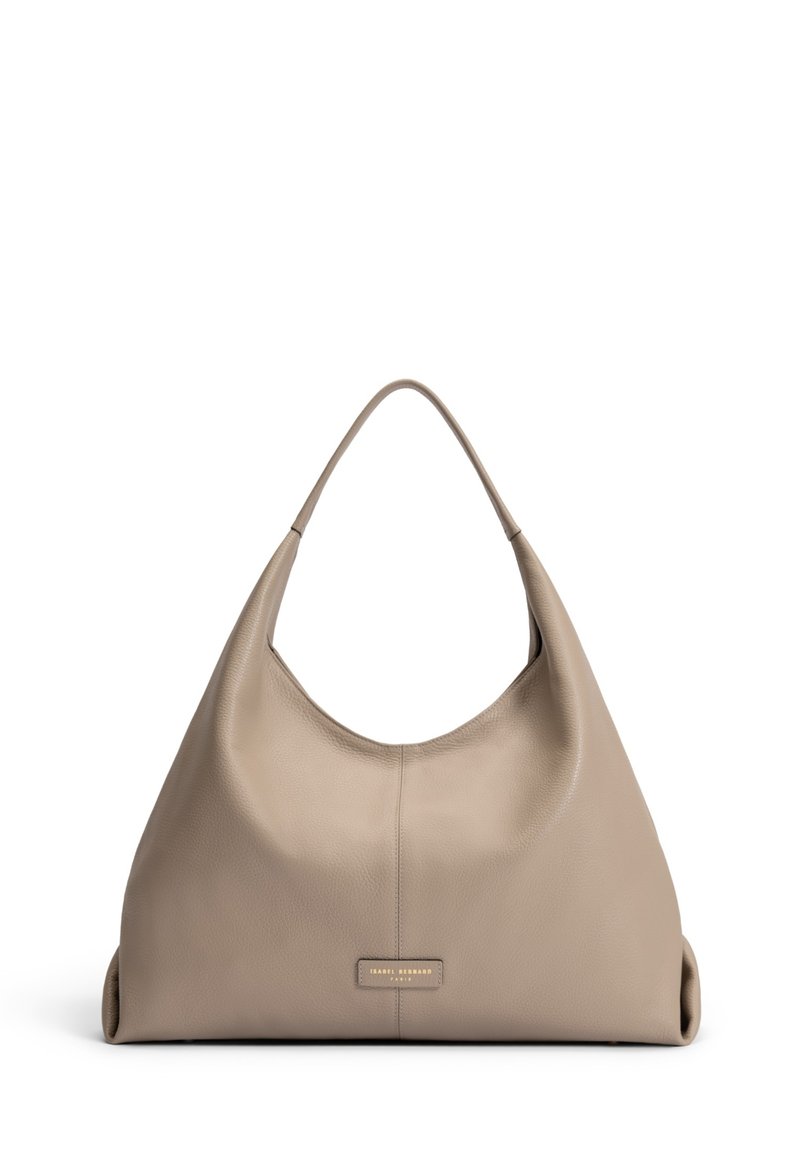 Beige Ledertasche im Hobo-Stil mit einer weichen, strukturierten Oberfläche, einem einzelnen, geschwungenen Tragegurt und einem rechteckigen Logo-Detail auf der Vorderseite.