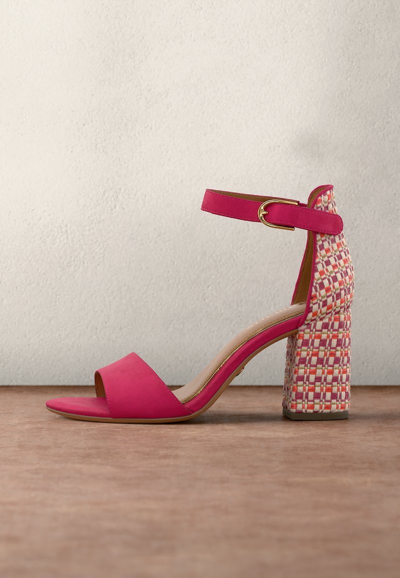 Sandalias