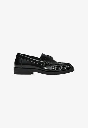 Bershka, - Półbuty wsuwane