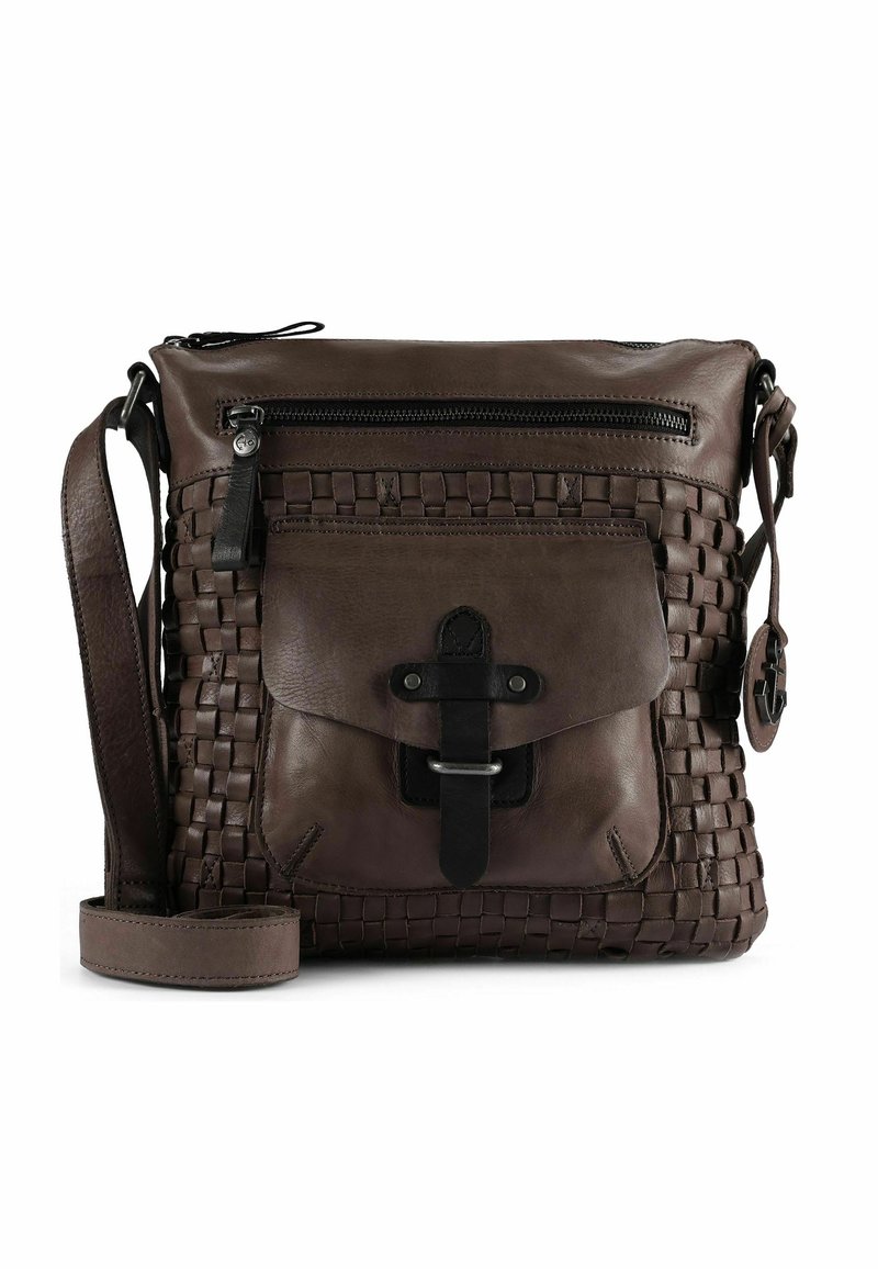 Bruine leren crossbodytas met geweven details, ritssluiting aan de bovenkant, verstelbare band en een voorklep met een sluiting.
