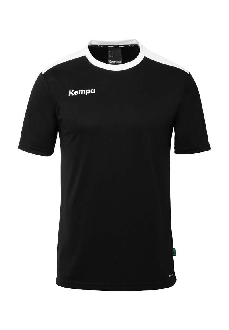 Maglietta atletica nera a maniche corte con accenti bianchi sulle spalle. Realizzata in tessuto leggero, presenta un collo a giro e il logo "Kempa".