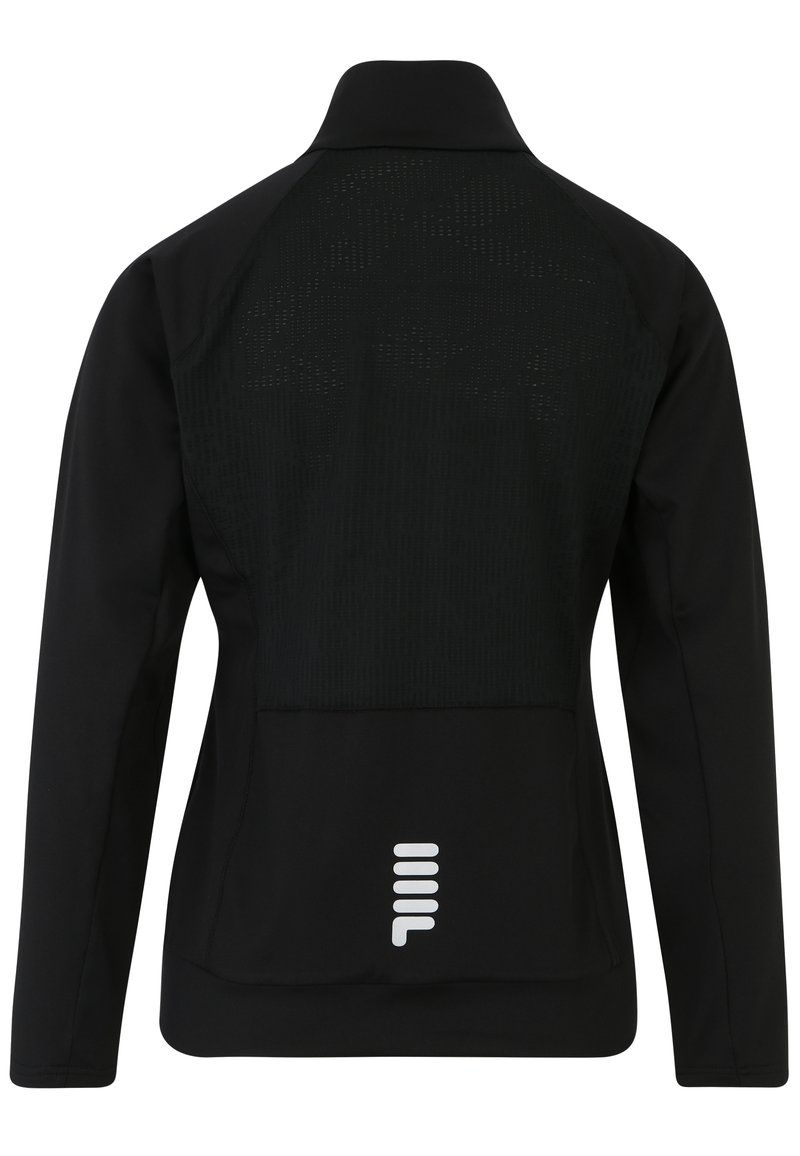 Giacca sportiva nera con un pannello in mesh testurizzato sulla schiena, colletto alto e un dettaglio del logo bianco nella parte bassa della schiena.