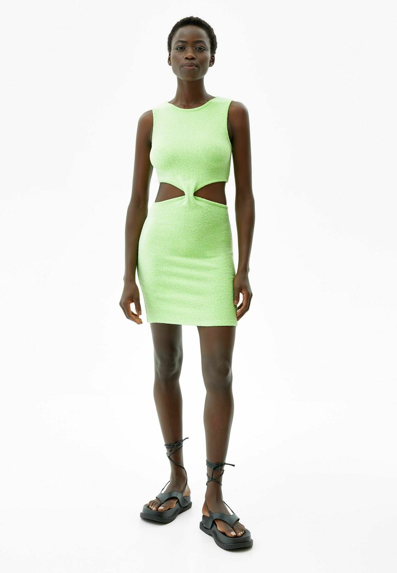 Damen Freizeitkleider | Bershka CENTRAL GATHERING Etuikleid green/grün - DA86281 Damen Freizeitkleider | Bershka CENTRAL GATHERING Etuikleid green/grün - DA86281