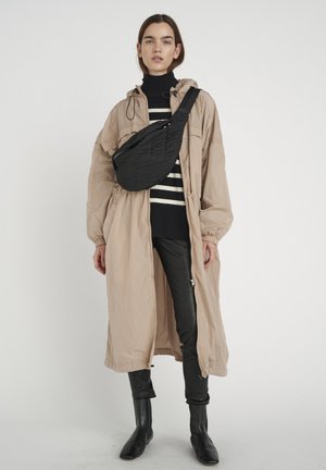 GINETTEIW - Parka - sandstone