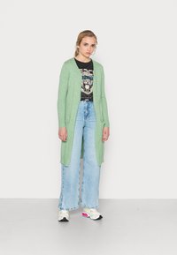 JDY JDYMARCO LONG CARDIGAN - Cardigan - basil/melange