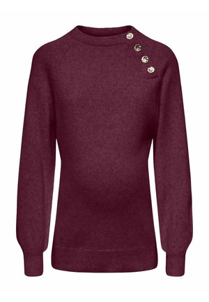 Bordeauxroter Pullover mit langen Ärmeln, gerippten Bündchen und Saum, mit vier dekorativen goldenen Knöpfen entlang der linken Schulternaht.
