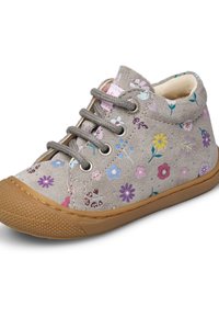 Scarpe per bambini in suede grigio con stampa floreale multicolore, lacci grigi, occhielli in metallo e suola in gomma marrone texturizzata.