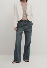 Massimo Dutti Bleiseri - beige