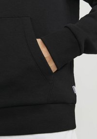 Jack & Jones JJEJEFF CORP HOOD - Sweat à capuche - black