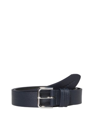 Dunkelblauer Leder Gürtel mit strukturiertem Finish, silberner Metallschnalle und einem eleganten, minimalistischen Design. Schlicht und funktional.