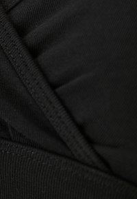 Lindex NURSING WRAP 2 PACK - Trokutasti grudnjak - black