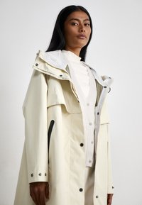 Barbour JAYLA WATERPROOF - Π αρκά - salt