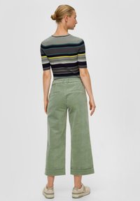 s.Oliver - Spodnie materiałowe