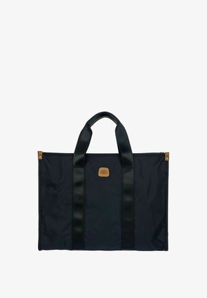 Borsa a tracolla nera in nylon, con tessuto testurizzato, due manici robusti e una patch in pelle marrone sul davanti.