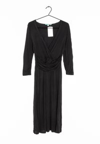 Musta, pitkähihaisia mekko syvällä V-kaula-aukolla ja rypytetyllä vyötäröllä, pehmeästä kankaasta, jossa on lattiaan asti ulottuva hame. Mukana roikkuminen tagi.