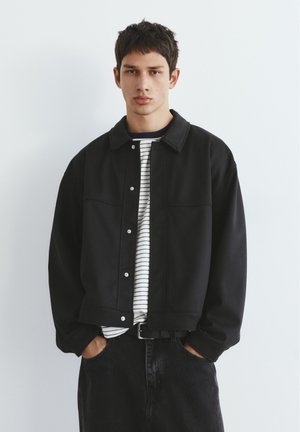 PULL&BEAR TEXTURED - JACKET - Jachetă de vară - black