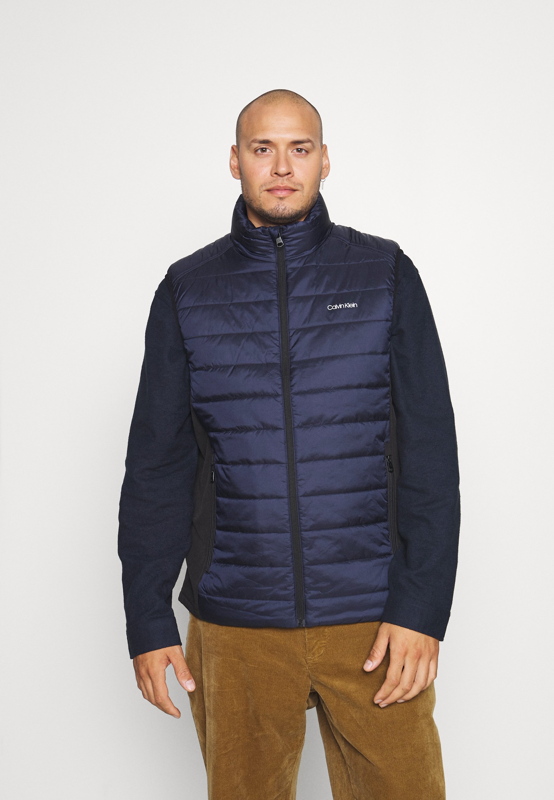 Herren ESSENTIAL SIDE LOGO VEST - Weste Herren ESSENTIAL SIDE LOGO VEST - Weste