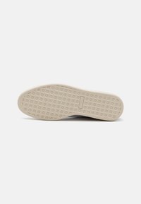 Puma CLASSIC - Tenisice - lavender alert/frosted ivory