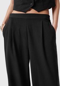 AllSaints ALEIDA - Stoffhose - black