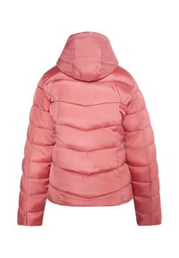 Giacca a vento rosa con design trapuntato, cappuccio e polsini a costine. Texture liscia con sezioni orizzontali e silhouette aderente.
