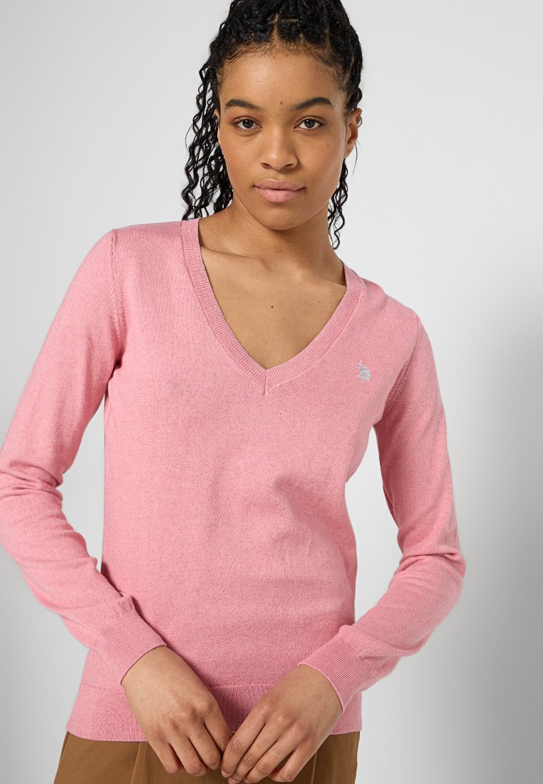 Maglione V-neck rosa chiaro con maniche lunghe, caratterizzato da una vestibilità slim e un piccolo logo ricamato sul petto, realizzato in morbido materiale a maglia.