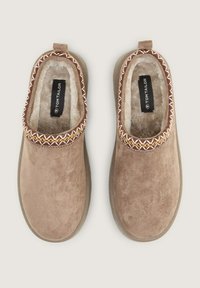 TOM TAILOR LICENCE - Chaussons - mud