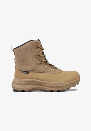 Braune wasserdichte Wanderschuhe mit glatter Gummisohle, strukturiertem Wildleder-Obermaterial und Metall-Schnürhaken. Verfügt über einen hohen Knöchel für zusätzlichen Halt.