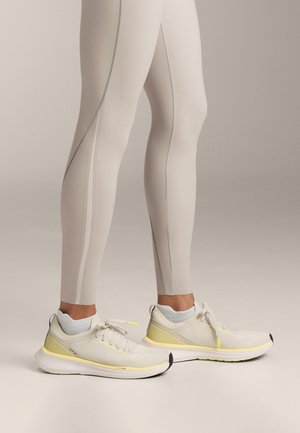 OYSHO 200 MULTI-ACTIVITY SPORT TRAINERS - Treenikenkä - yellow