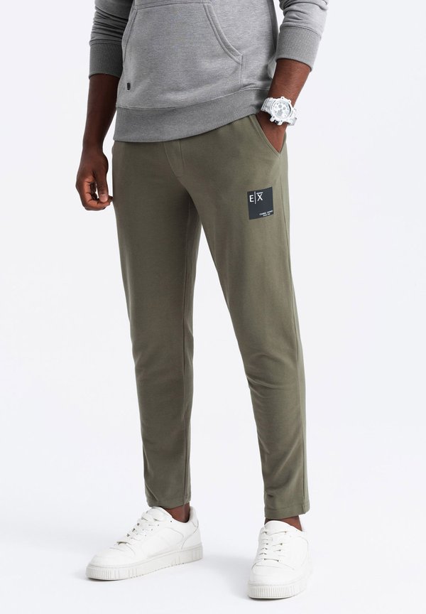 OM-PASK - Jogginghose - dark olive