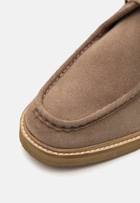Zign LEATHER - Pantofi casual cu șiret - taupe