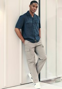 Next SHORT SLEEVE WITH CUBAN COLLAR - REGULAR FIT - Skjorter - navy blue