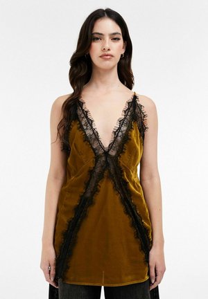 PARTY TSTONIA - Blouse - olive branch