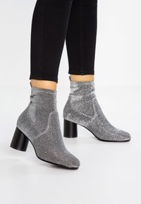 ONLY SHOES Botines - silver-coloured
