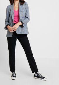 GANT Sweter